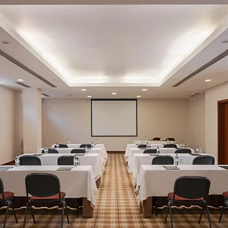 Do Canal Hotel 4*