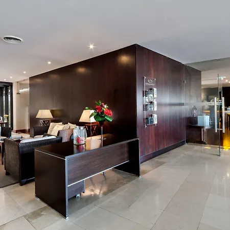 Do Canal Hotel 4*