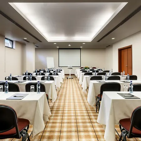 Do Canal Hotel 4*