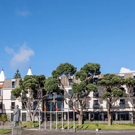 Do Canal Horta (Azores)