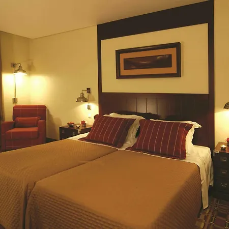 Do Canal Hotel Horta (Azores)