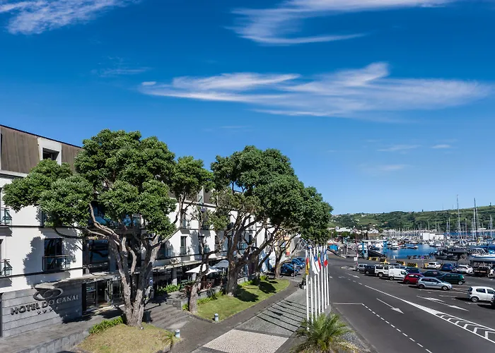 Do Canal Horta (Azores)